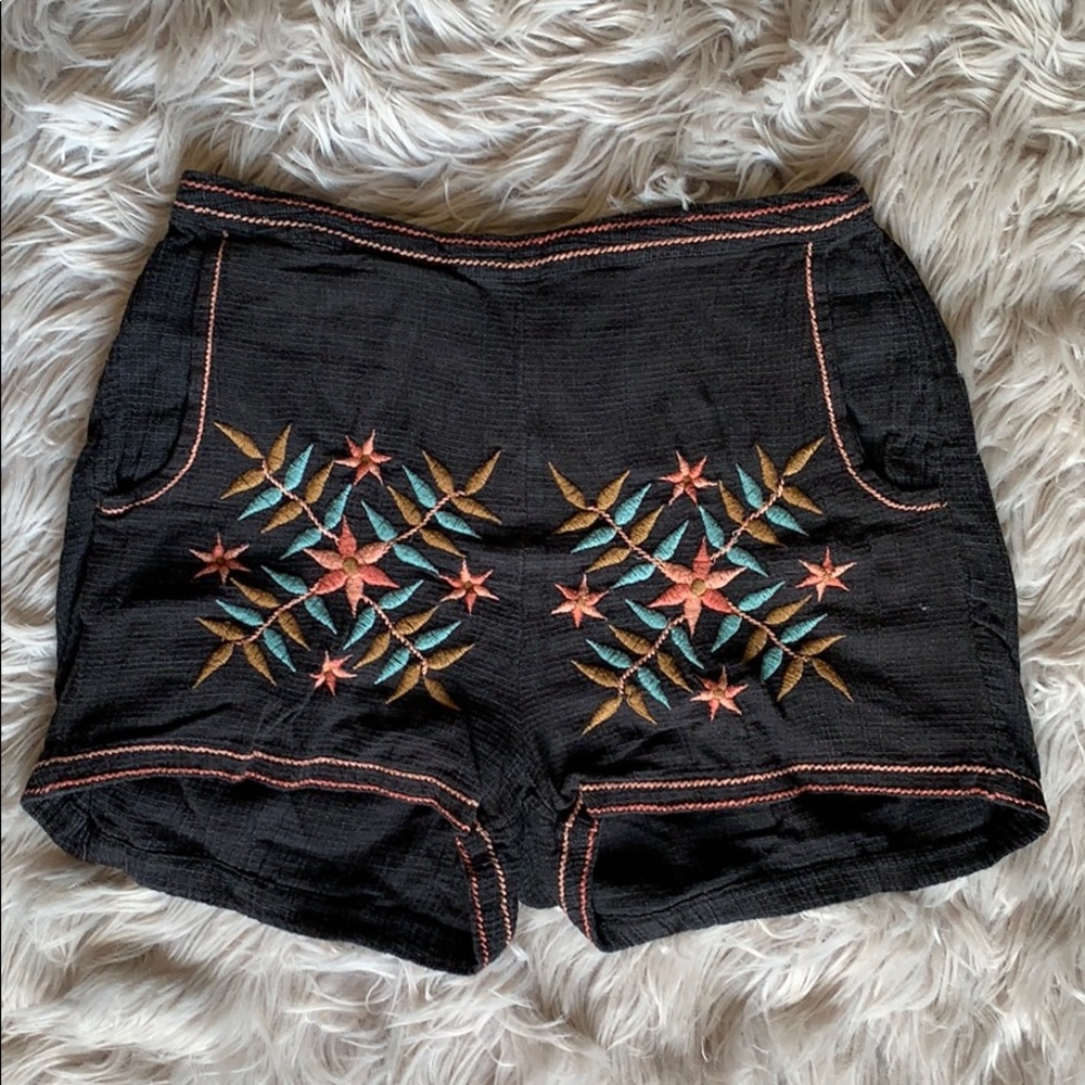 Black fabric high rise embroidered shorts